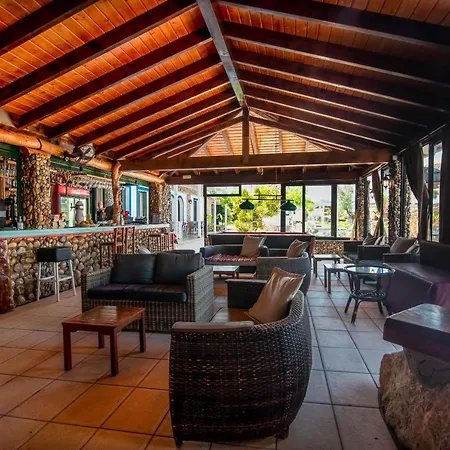 Mirage Arillas Type A10 アパート